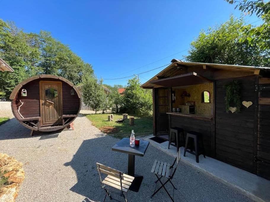 Lagarta , La Buche Chalet Etival